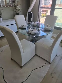 Dinning room chairs set of 4 Restoration Hardware