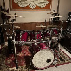 DW Performance Drum Set  Full Rack All Cymbals