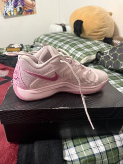 KD 17 Aunt Pearl Basketball Shoes