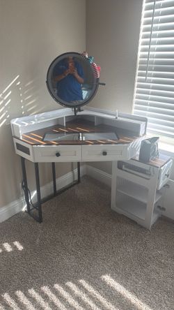 Makeup Vanity