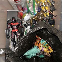 Many Toys/figs, Halo And Collectibles