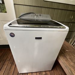 Maytag Bravos XL 5.3 cu. ft. High-Efficiency Top Load Washer