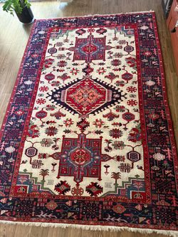 Hand-knotted Persian Tribal Rug