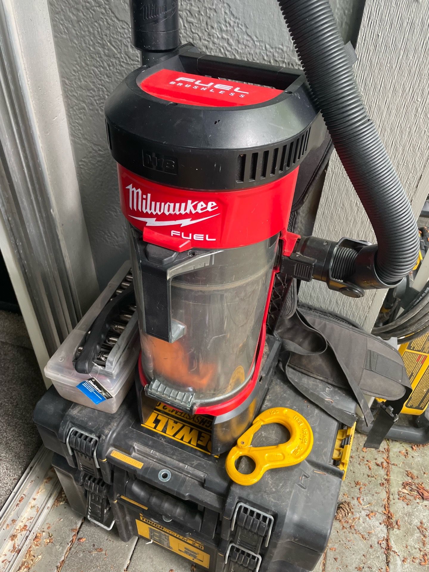 Milwaukee backpack vacuum