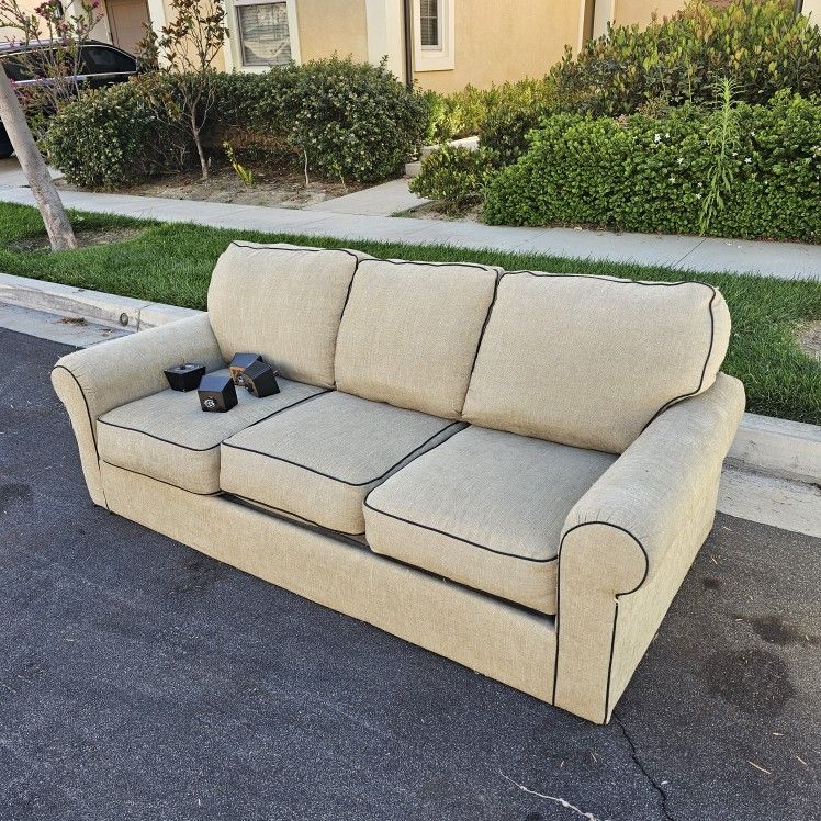 Modern Sofa