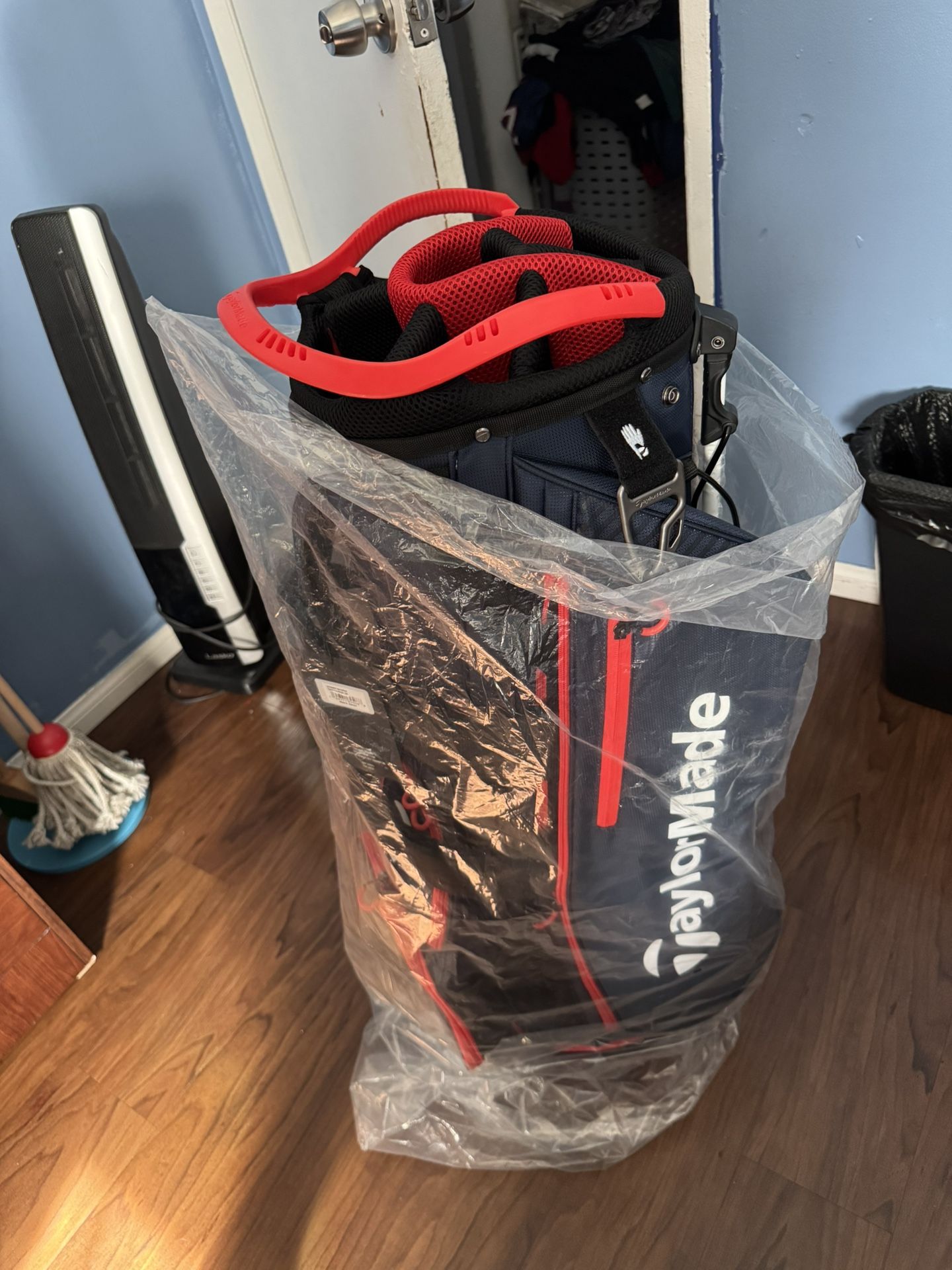 TaylorMade Golf Bag
