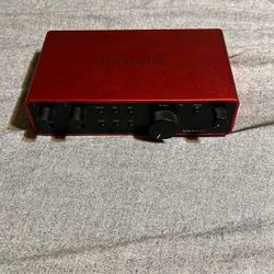 Focusrite 2i2 4th Gen