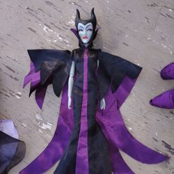 Disney Store Classics Villain Maleficent Doll Sleeping Beaut
