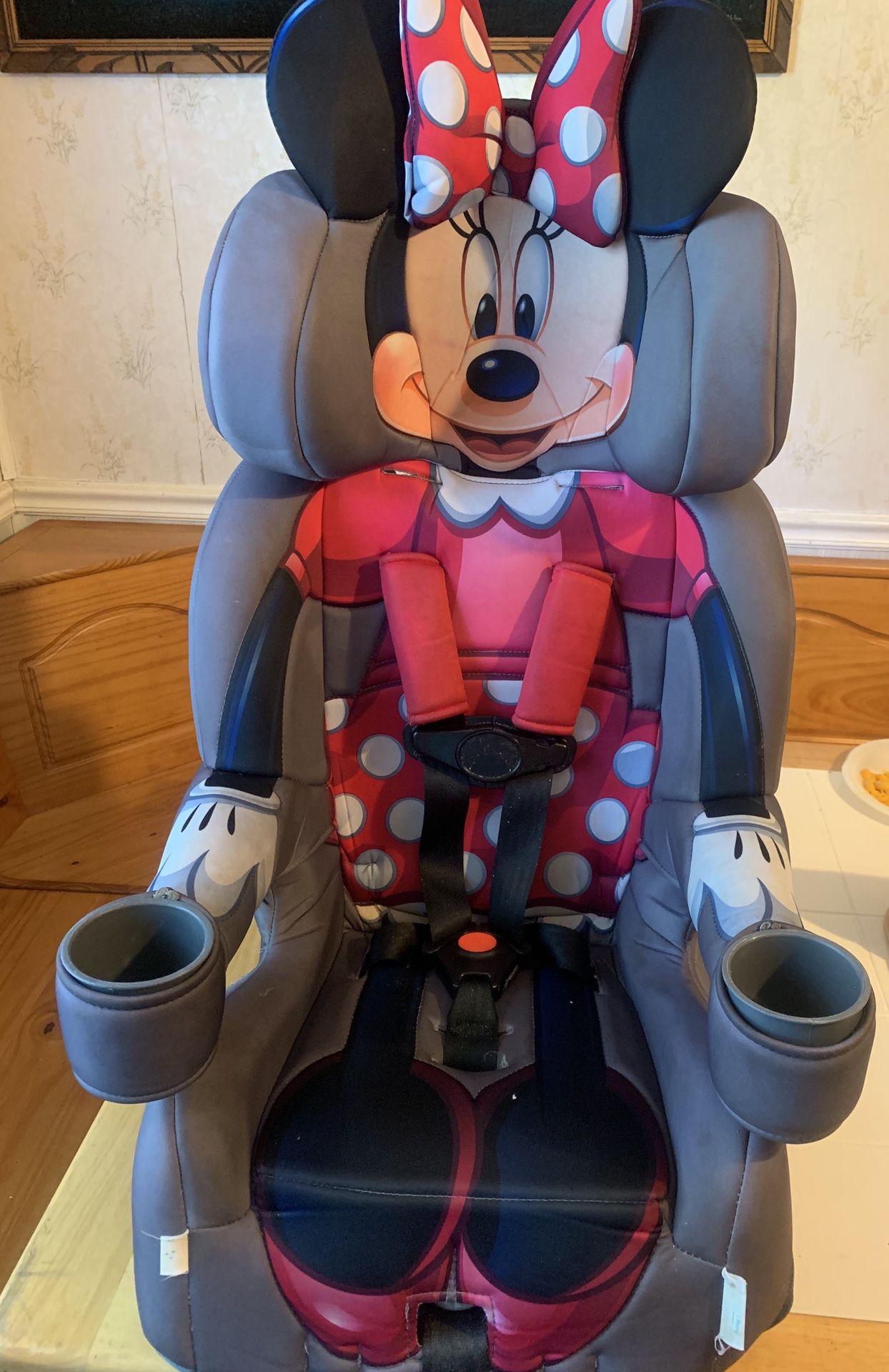Minnie Mouse booster car seat