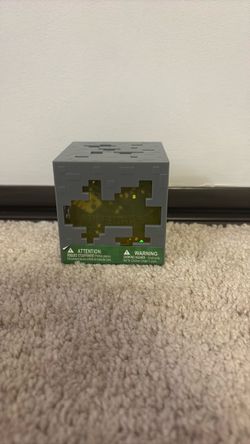 yellow Minecraft jelly cube