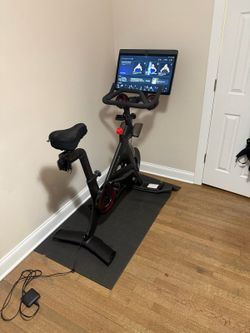 Peloton Bike+, Condition, Includes Accessories - Excellent - 2021 - Chicago, IL
