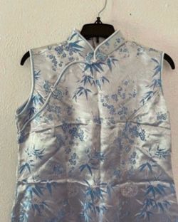 Traditional Chinese Silk Cheongsam Dress Size Medium
