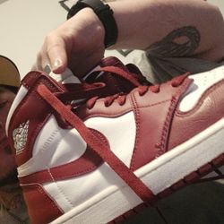 Jordan 1 Cardinal Red
