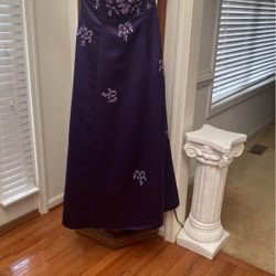 Formal Gown: NIKI By Niki Livas, Size 12, Purple