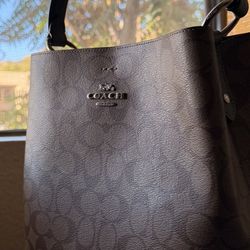 Coach Bucket Bag 