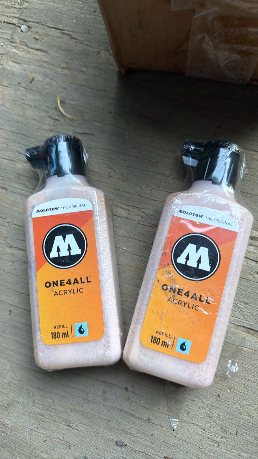 MOLOTOW ONE4ALL ACRYLIC new in package