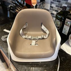 Oxo Tot Neat Booster Seat