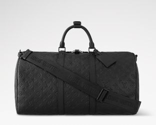 Duffle traveling bag