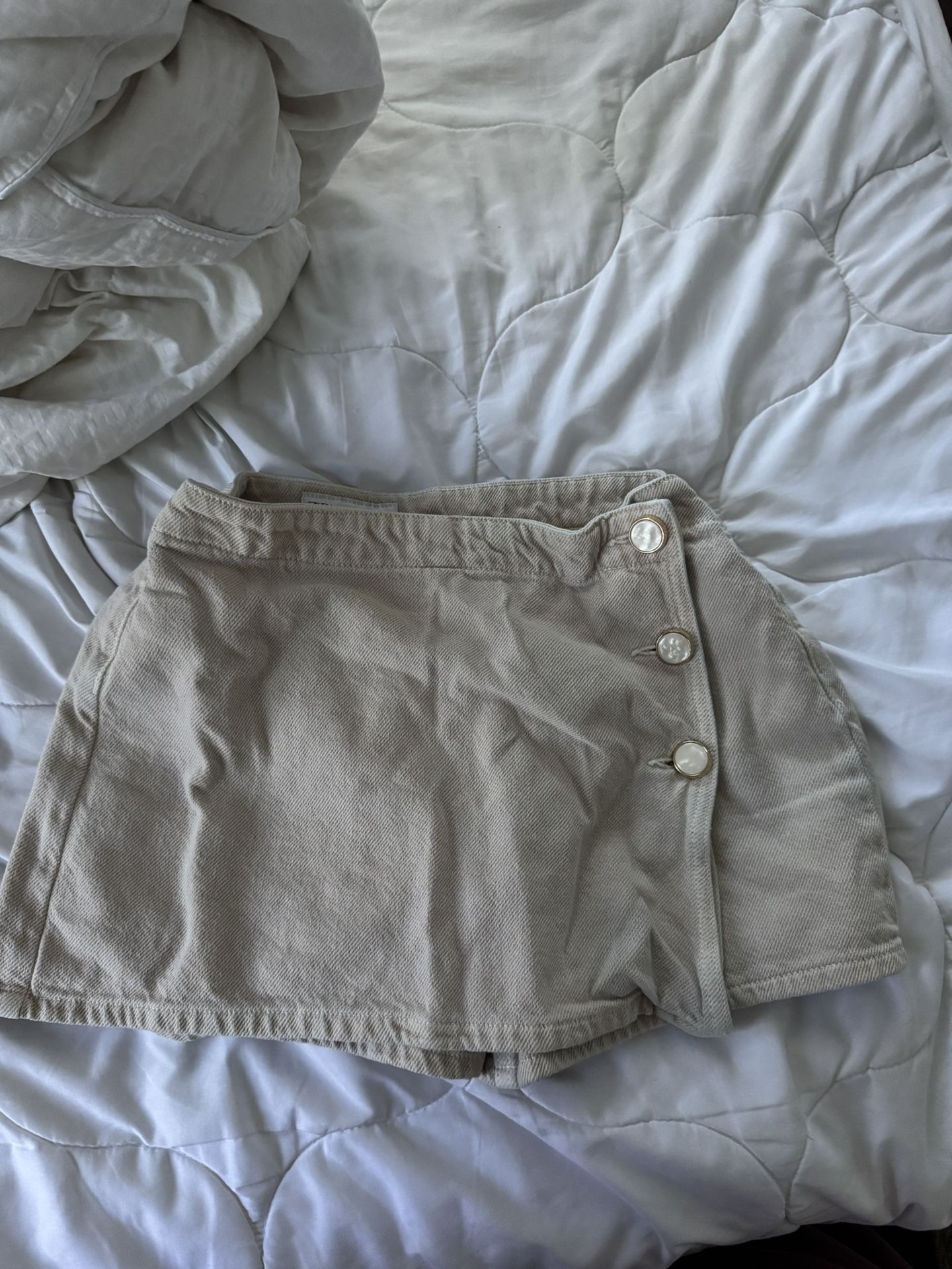 Cute Beige Skirt With Built-In Shorts From Zara