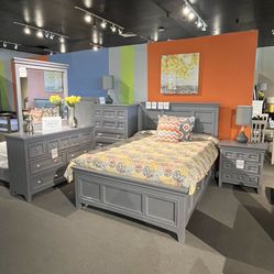 Full Bed, Dresser, Mirror And Nightstand 
