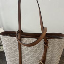 Michael Kors Tote