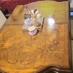 Solid Wood Dining Table And 4 Matching  Chairs 