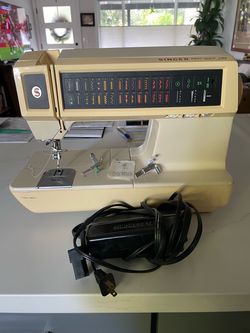 Singer Touch-Tronic 2010 Memory Sewing Machine