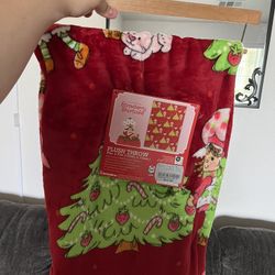 Strawberry shortcake blanket