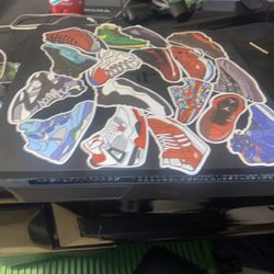 Ps4 With 2 Controllers and Games  Good Condition 