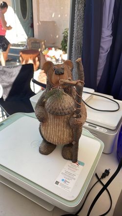 Woodland bear statue
