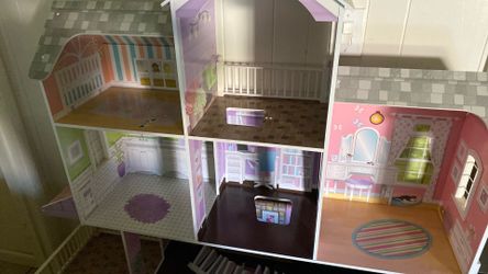 Dollhouse