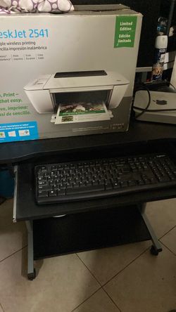 Computer desk