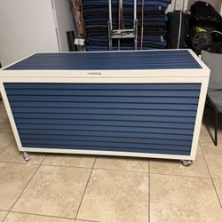 Out Door Storage 