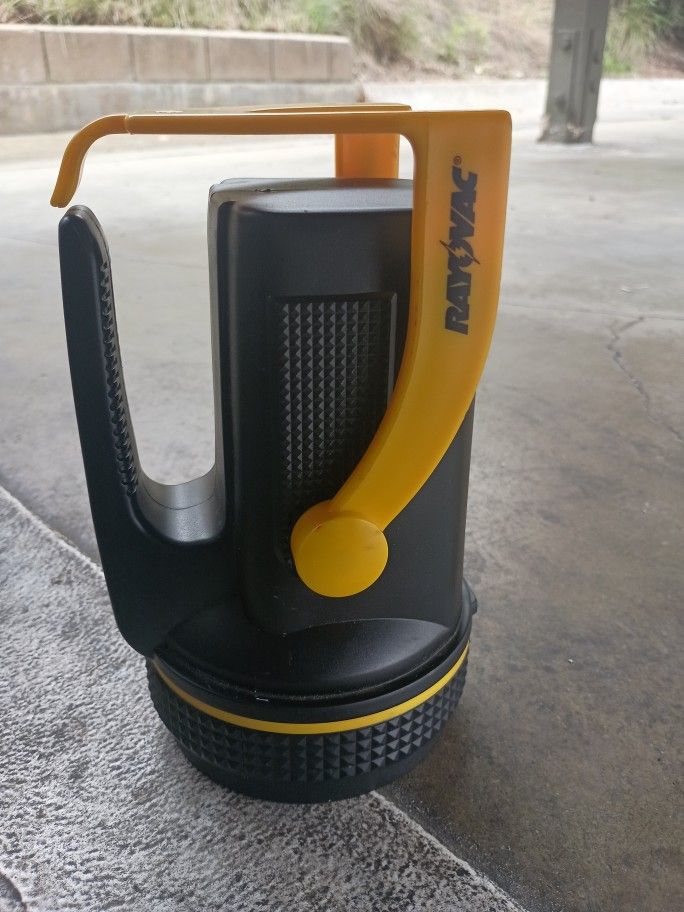 Rayovac Spotlight Flashlight With Stand  