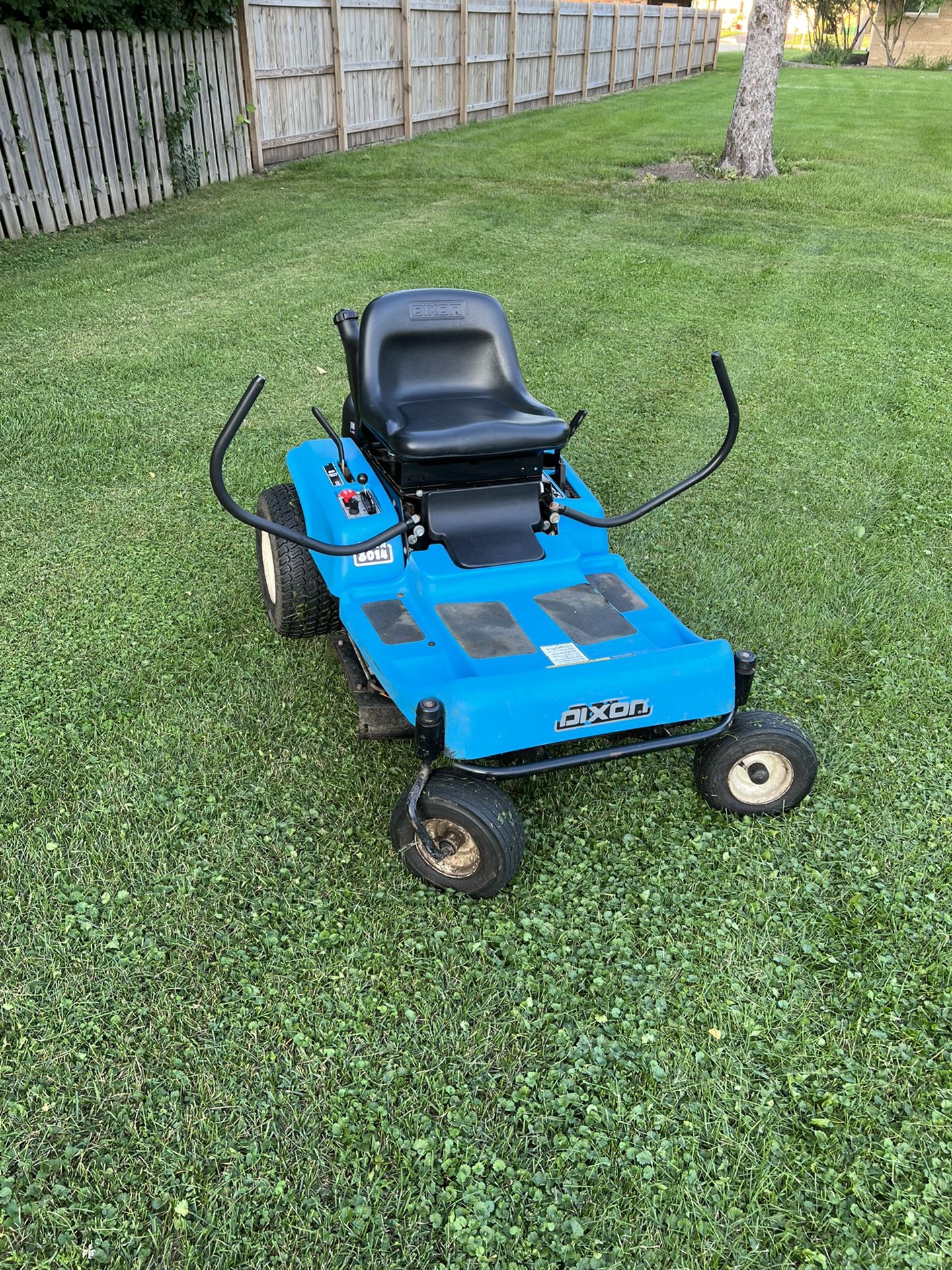 Dixon 36” Zero Turn Riding Lawn Mower 