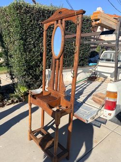 Western barn clothes hanger