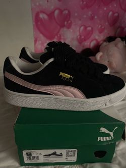 Pumas (suede)