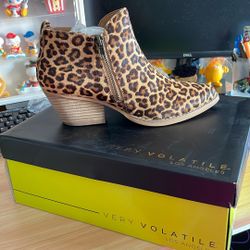 Size 8, Real Horse Hair, Brand New