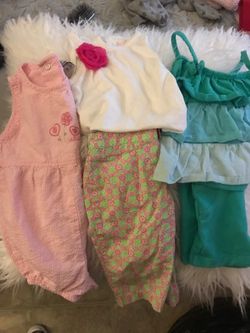 Ropita de baby 👧🏻size 6/9 y el jumper 18 meses