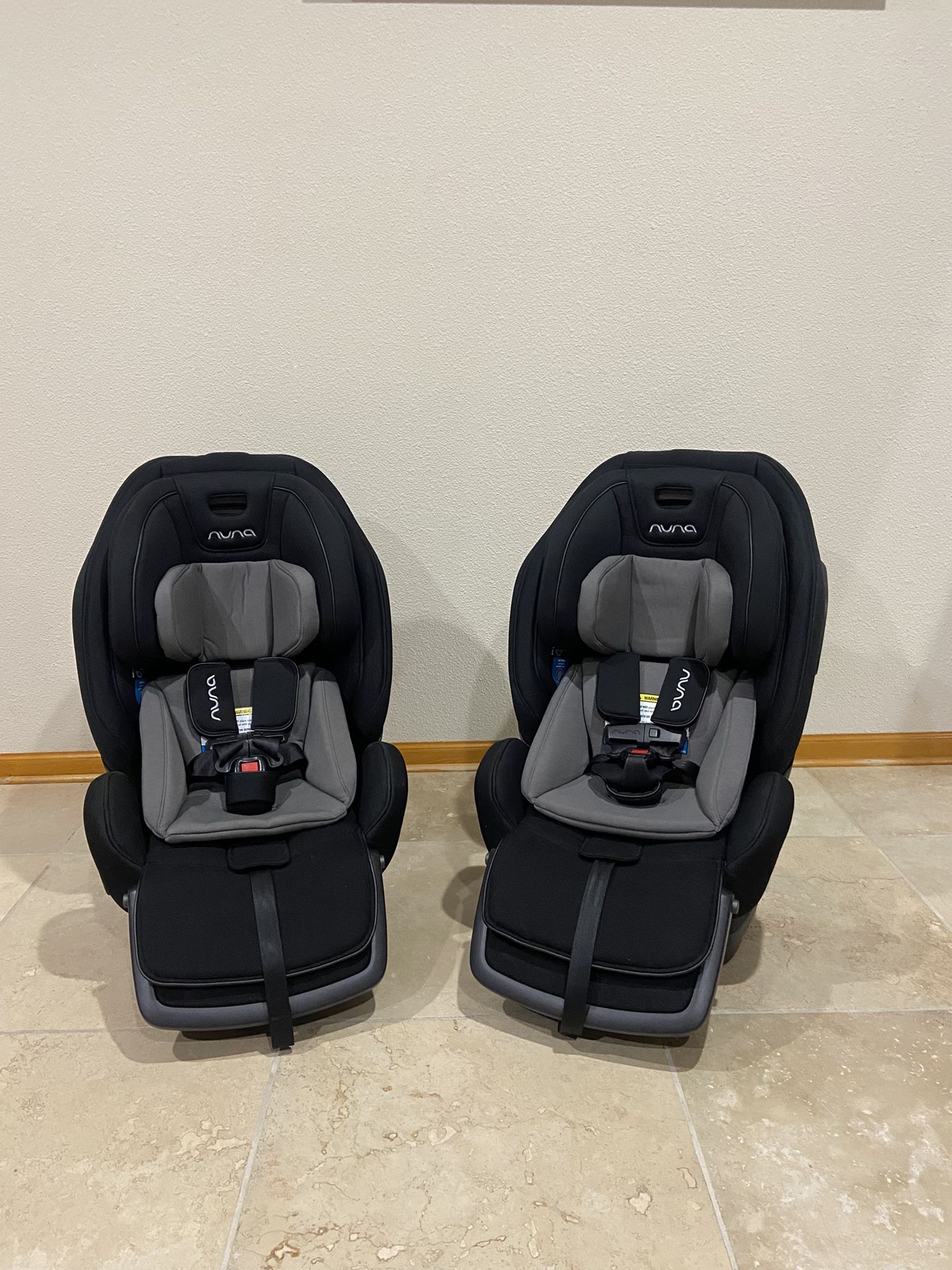 Nuna Exec Car Seat 