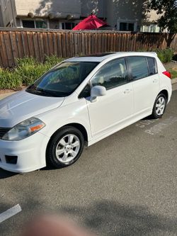 2009 Nissan versa
