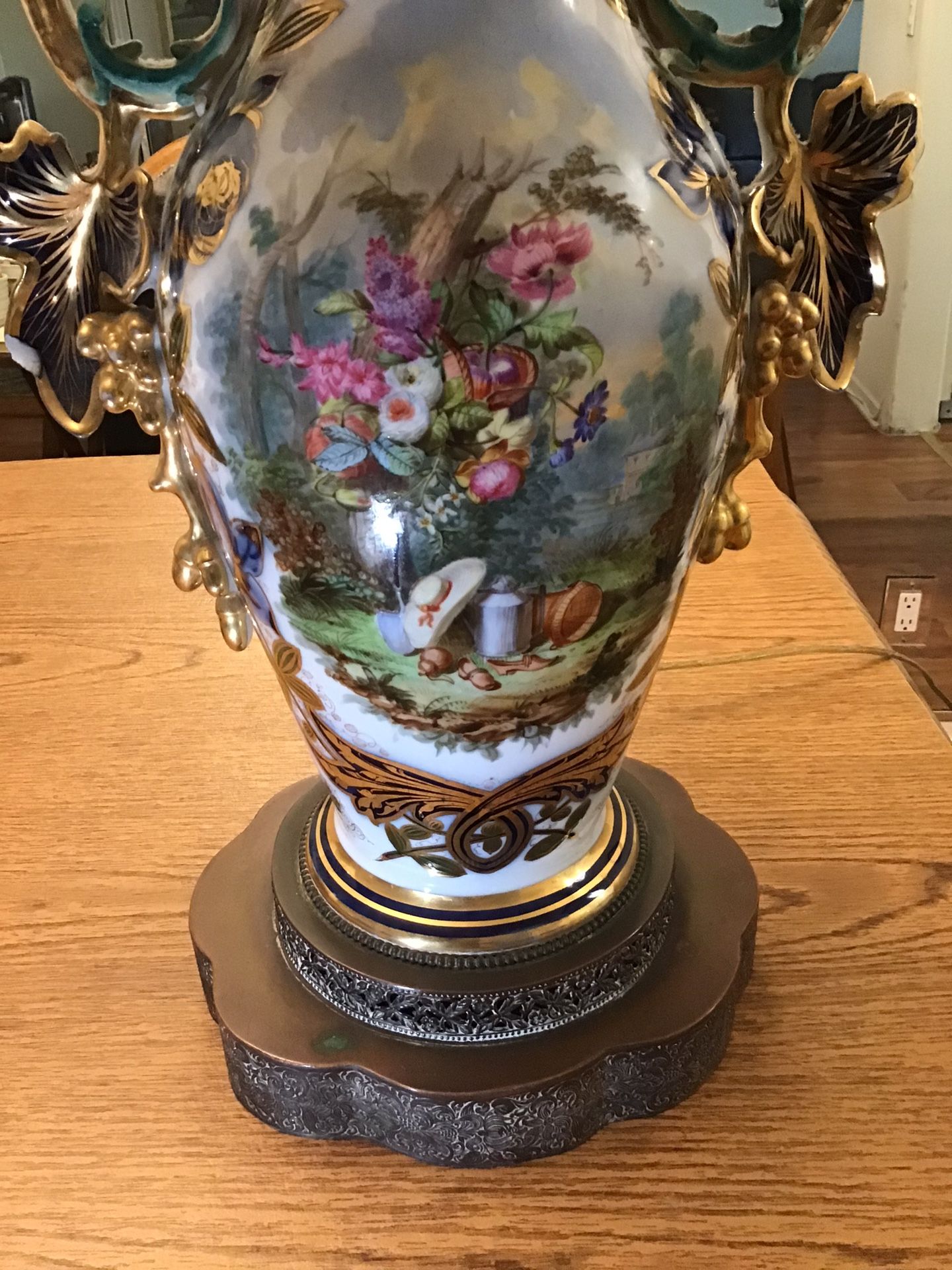 1946 DRESDEN LAMP. VERY RARE. WAS A VASE CONVERTED TO LAMP. 