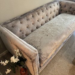 Couch/Sofa