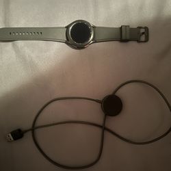 Galaxy Watch/ With Charger 