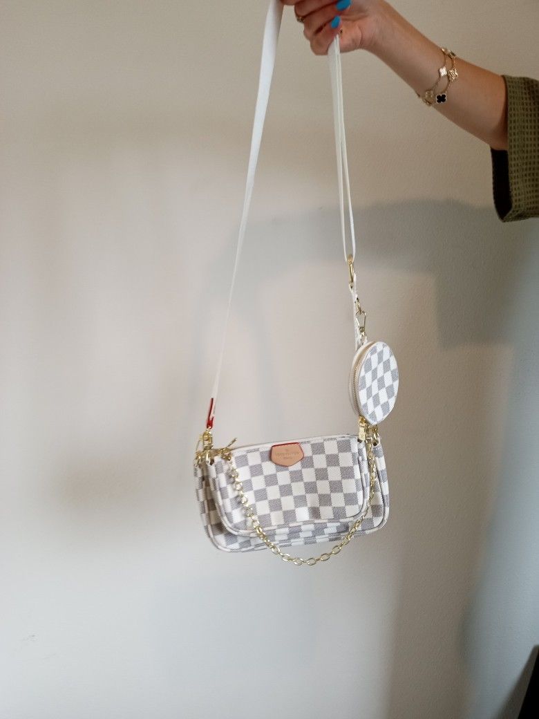 3 Peace Purse