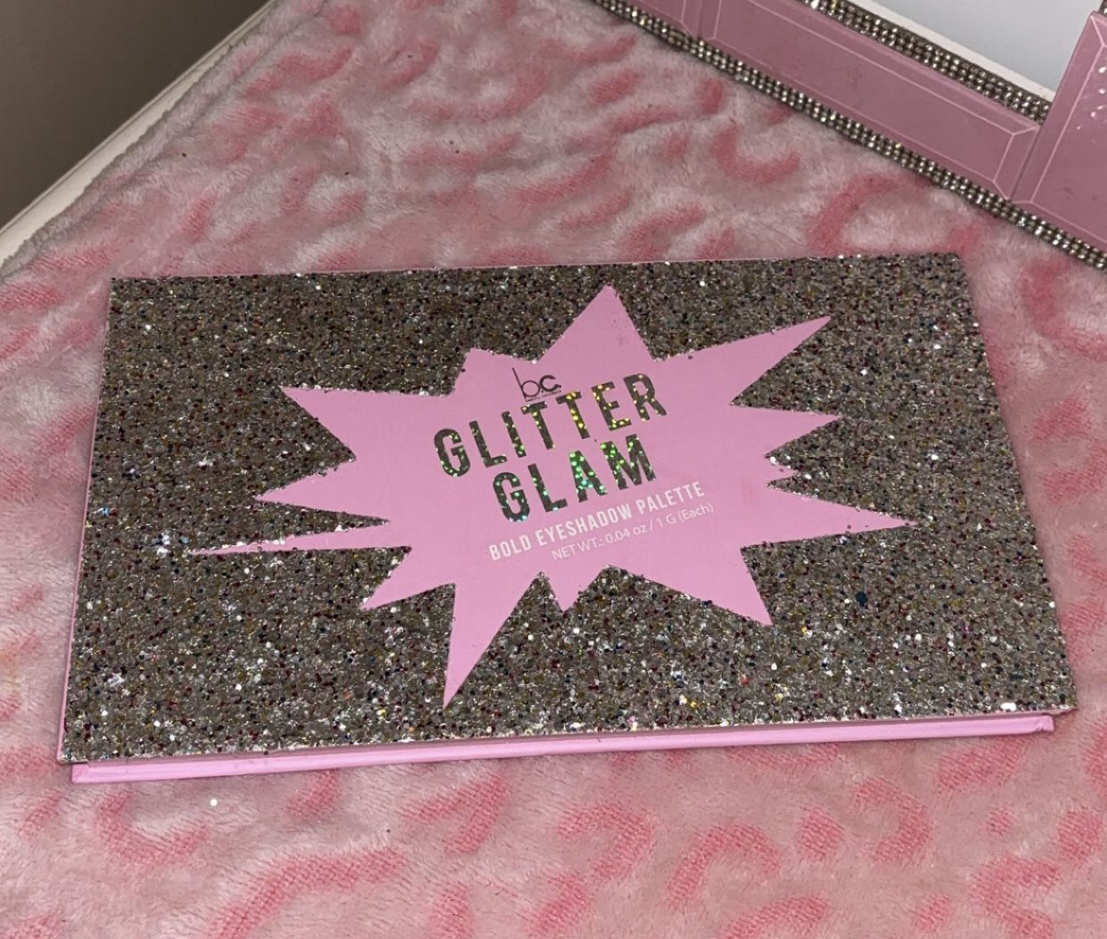glitter glam eyeshadow palette