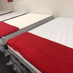 King Size Mattress -Great Condition