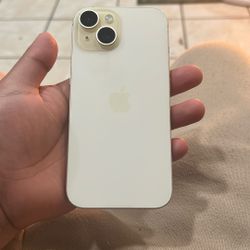 iPhone 15 