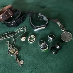 Men's jewelry lot 