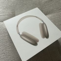 Apple AirPods Max with Smart Case